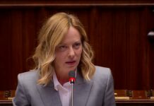 Meloni “La Russia è impantanata in Ucraina, aumentiamo la pressione. Ue e Usa non sono concorrenti per la pace”
