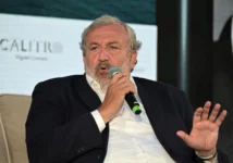 Ex Ilva, Emiliano incontra Urso “Lo Stato assuma la gestione se non ci sono acquirenti”