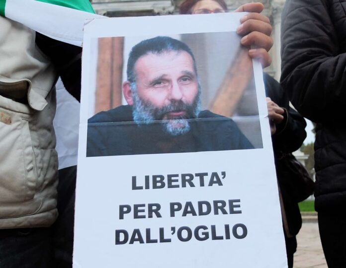 Padre-Dall'Oglio (1)