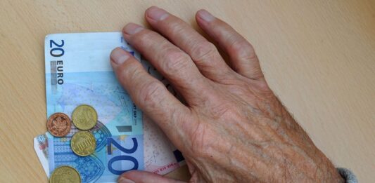 Pensioni, dal primo settembre conguagli e trattenute nel cedolino Inps