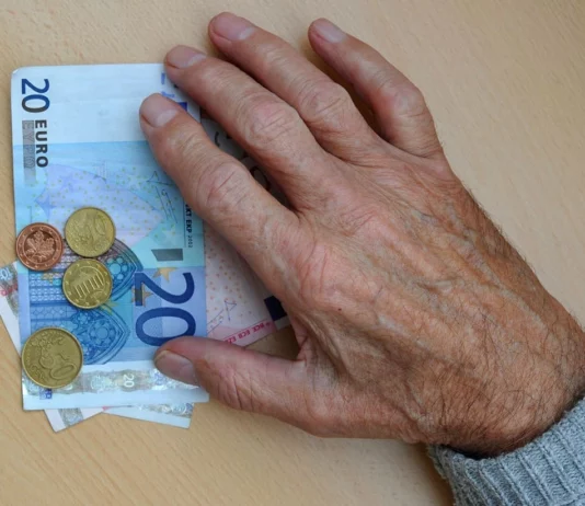 Pensioni, dal primo settembre conguagli e trattenute nel cedolino Inps