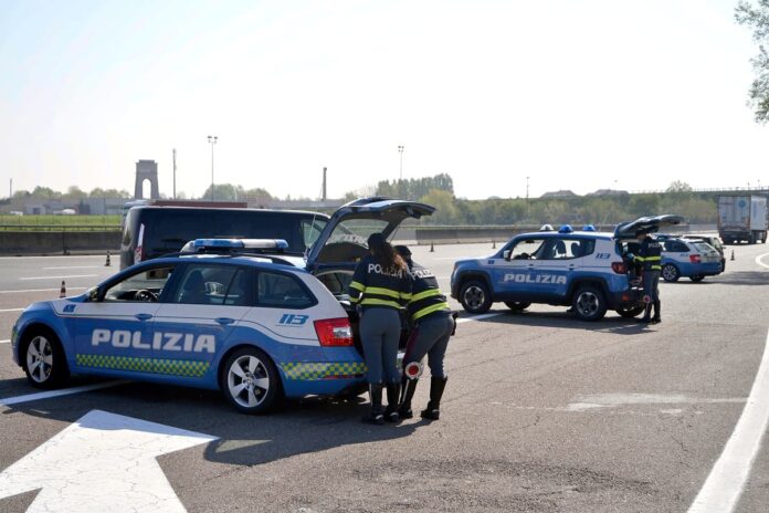 Polizia-Stradale (1)