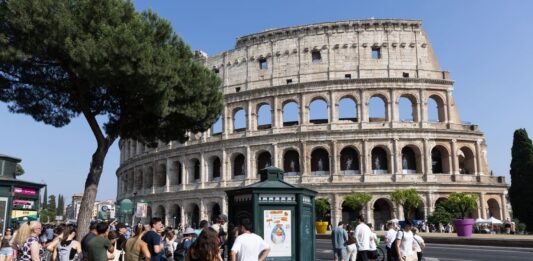 A luglio e agosto 2026 i flussi turistici in Italia hanno generato una spesa complessiva pari a 20,4 miliardi di euro