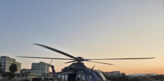 Sardegna, un elicottero del 15° Stormo recupera un uomo in difficoltà su una scogliera