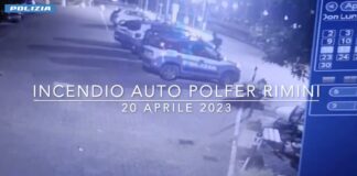 Incendio di due auto della Polizia Ferroviaria di Rimini, perquisiti 15 esponenti anarchici