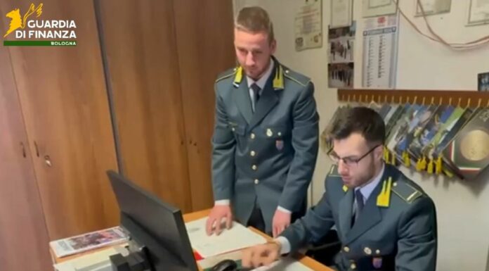 Bologna, traffico di stupefacenti via posta. Sequestro di 55 kg di droga