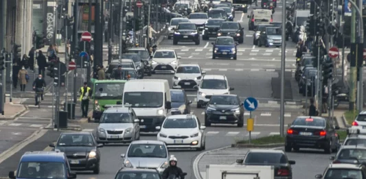 Unrae, a novembre primo lieve calo in 6 mesi per il mercato delle auto usate