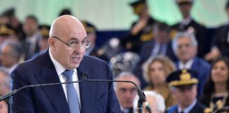 Crosetto “Si addestreranno in Sicilia i piloti degli F-35”