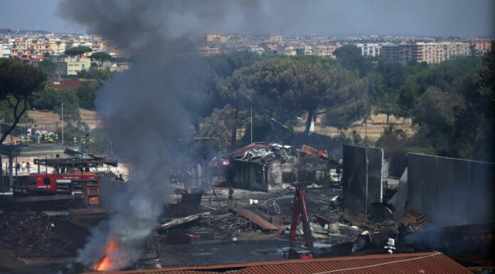 45 feriti per l’esplosione in un distributore a Roma, due sono gravi