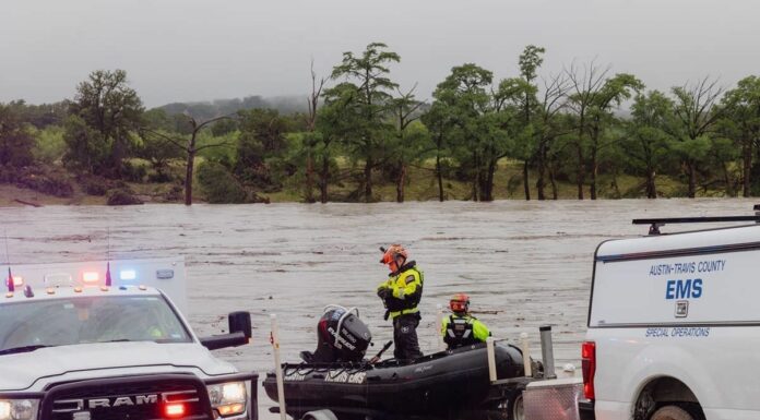 Almeno 24 persone sono morte per un’alluvione in Texas negli Usa