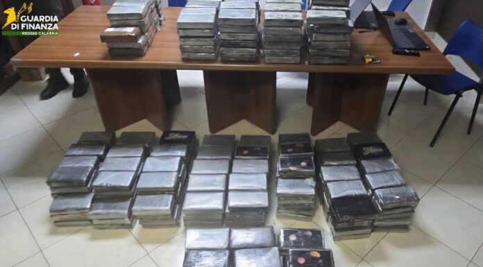 Reggio Calabria, sequestrati dalla Gdf 417 chilogrammi di cocaina
