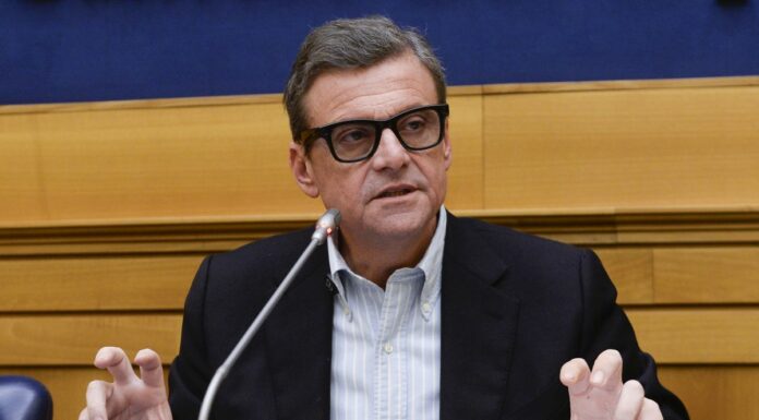 Calenda “Lontani dal campo largo. A Roma con la destra? Solo gossip”