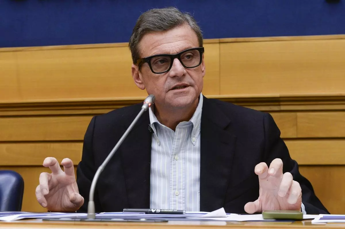 geronimo it petitti-sulla-crisi-valentini-mi-auguro-che-la-vicenda-possa-avere-esiti-positivi-A20575 009