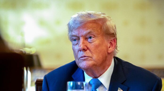 Trump “I dazi scatteranno l’1 agosto, nessuna proroga”