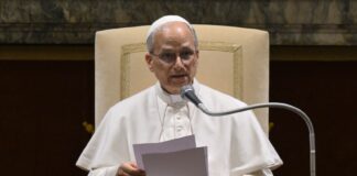 Papa “Tanti popoli vittime di sistemi politici oppressivi”