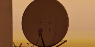 Tv in vacanza, il digitale cede il passo al satellite se segnale debole