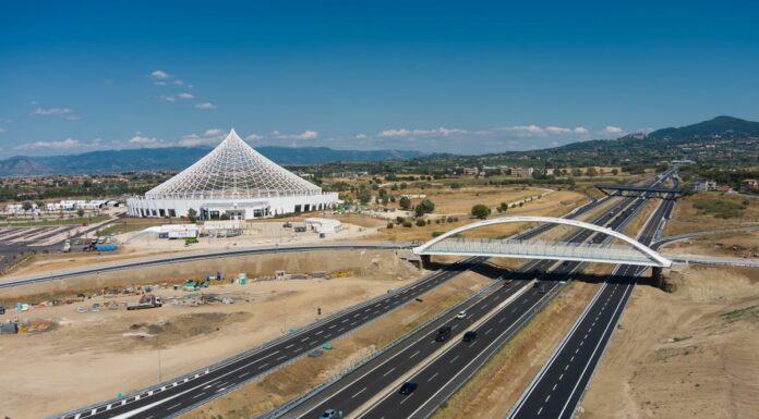 Roma, Anas apre al traffico il ponte che collega l’A1 e Tor Vergata