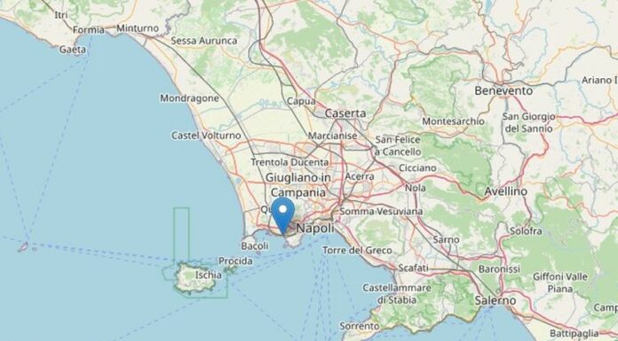 Forte scossa di terremoto ai Campi Flegrei, magnitudo 4.0