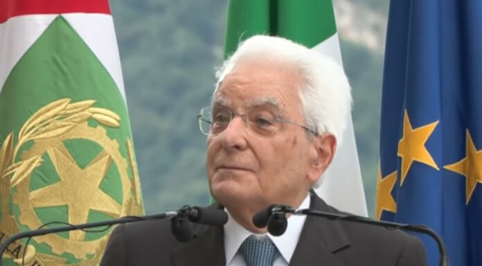 Mattarella “Con le guerre ritornano ombre di periodi oscuri del passato” / Video