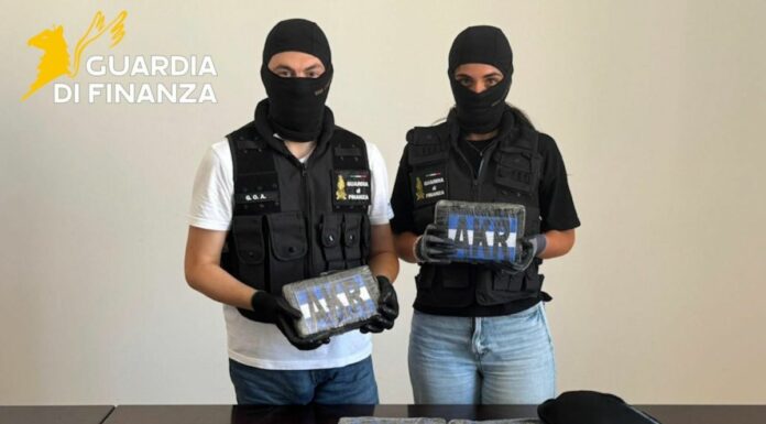 Sequestrati a Catania 24 kg di cocaina, arrestato un corriere