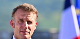 Ucraina, Macron sente Zelensky, Merz e Starmer: “L’Unione Europea è parte della soluzione”