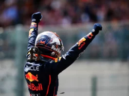 F1, Max Verstappen rinnova con la Red Bull sino al 2030