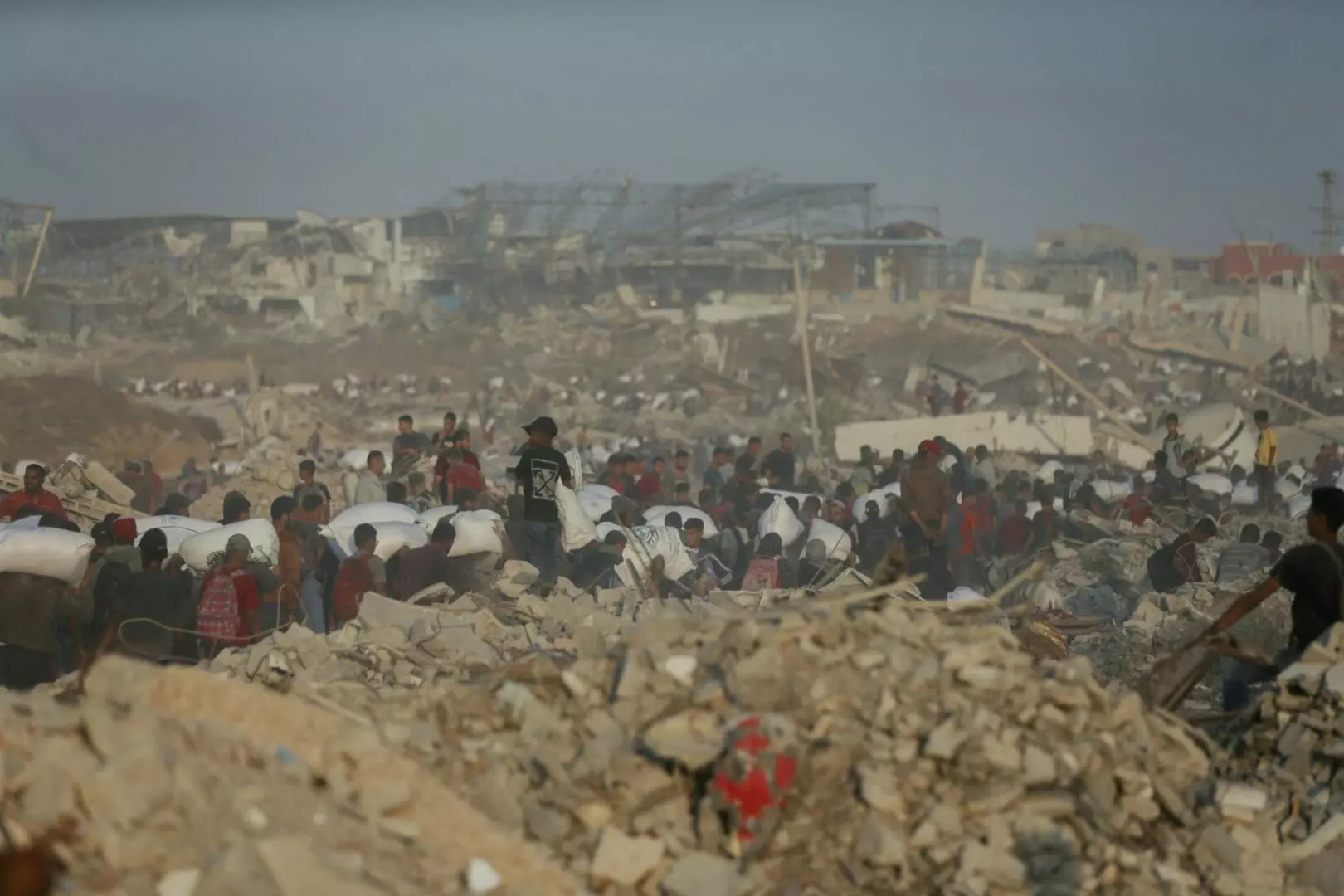 Tregua “tattica” a Gaza per invio aiuti umanitari