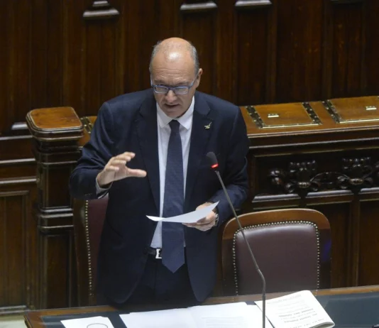 Ok al ‘buono scuola’, Valditara: “Anche le famiglie non abbienti potranno esercitare il diritto di scelta educativa”