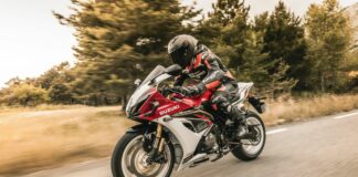 Suzuki GSX-R1000R, 40 anni di adrenalina