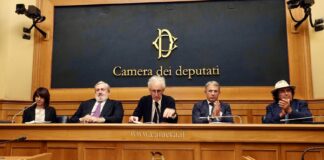 Emiliano alla Camera per candidare bimbi di Gaza a Nobel per la Pace