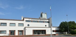 All’aeroporto Nicelli del Lido inaugurata la mostra “Da Venezia al mondo: il circo volante all’Isola d’oro”
