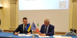 Italia-Ucraina, i sindaci dei comuni di Capaci e Pereshcepyne firmano un memorandum d’intesa