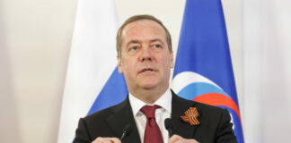 Russia, Medvedev “L’ultimatum di Trump è teatrale”