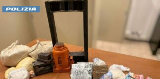 Scoperto a Milano un laboratorio per la preparazione alla droga, arrestato 49enne