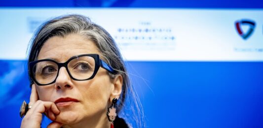 Firenze, rinviato il voto per la cittadinanza onoraria a Francesca Albanese: “Non ci sono le condizioni”