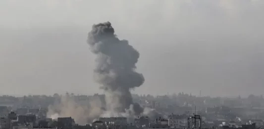 Attacco nella Striscia di Gaza orientale, morto il figlio del leader di Hamas Khalil Al-Haya