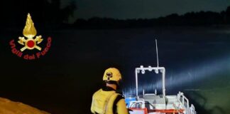 Ragazzo di 16 anni cade nel Po e scompare, ricerche in corso in provincia di Pavia