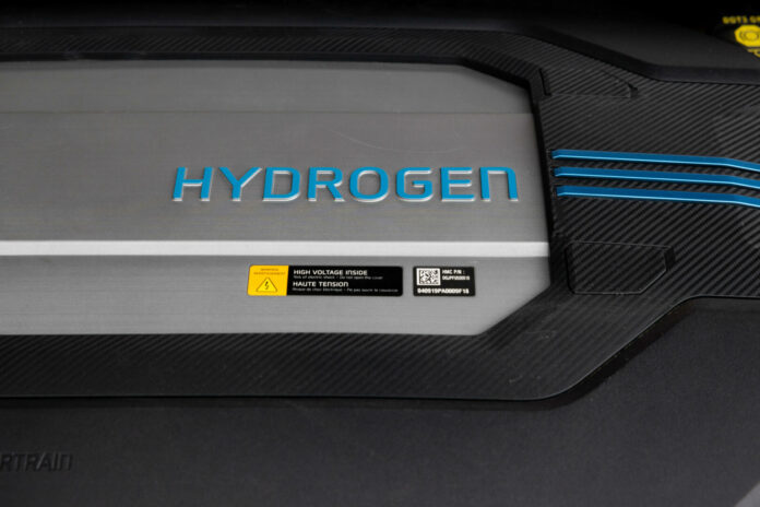 PARIS: Le chantier HycoSet de la premiere station de production et distribution d hydrogene vert d Europe