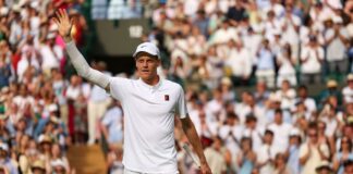 Wimbledon, Sinner risolve la pratica Shelton in tre set: in semifinale ecco Djokovic, che ha battuto Cobolli