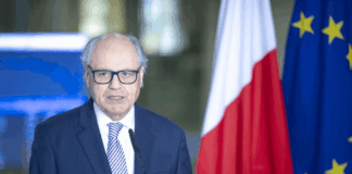 Malta, ex ministro Scicluna reintegrato come governatore della banca centrale