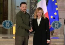Ucraina, Meloni sente Zelensky e i leader dell’Ue: “La Russia dia un contributo fattivo ai negoziati di pace”
