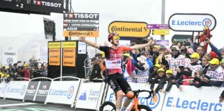 Tour de France, Arensman vince la 14esima tappa. Pogacar resta in giallo