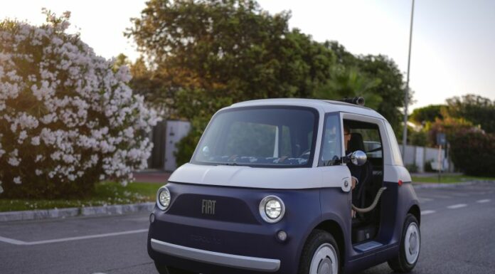 La Fiat Topolino Vilebrequin collector’s edition celebra l’estate