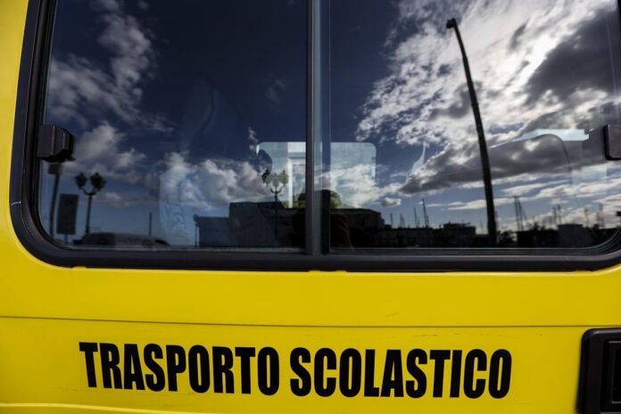 Trasporto-scolastico (1)
