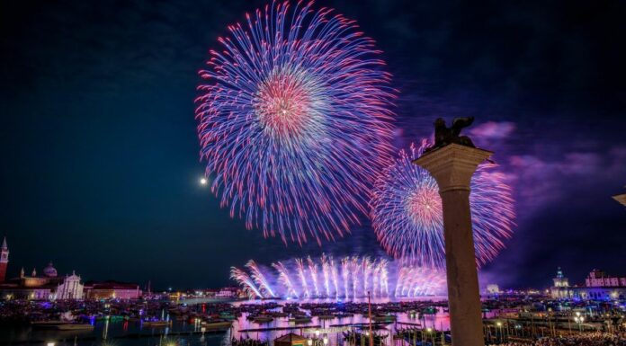 Il voto di Venezia per la Festa del Redentore, tra la fede e un cielo di colori