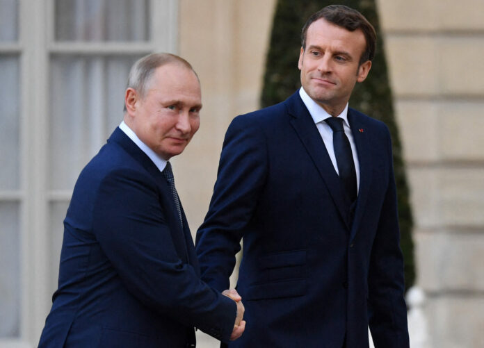 Vladimir-Putin-ed-Emmanuelle-Macron