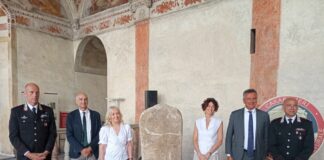 Carabinieri Tpc consegnano alla Soprintendenza di Trento una statua stele in marmo risalente all’età del Rame