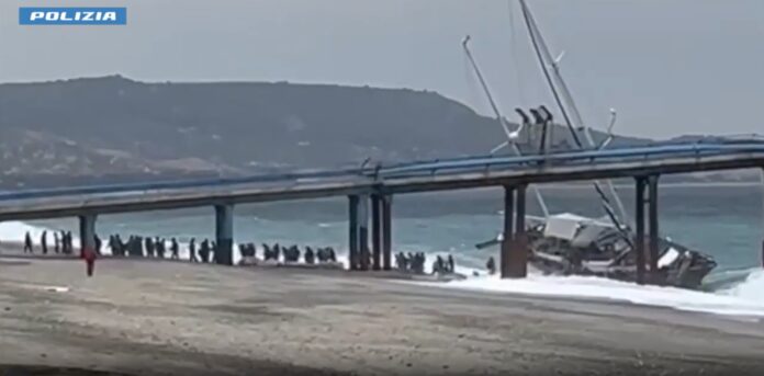 Traffico migranti Reggio Calabria