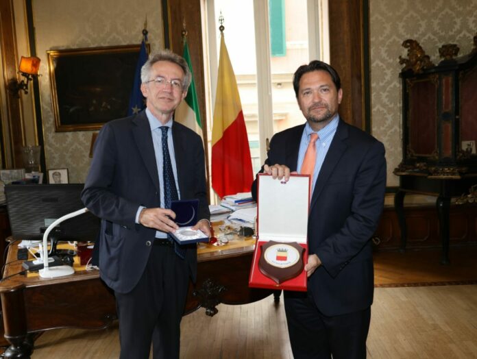 Gaetano Manfredi e Terrence Flynn