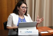 Progetto promemoria Auschwitz, gli studenti della Sardegna in viaggio nei luoghi dell’Olocausto. Portas: “Percorso virtuoso”